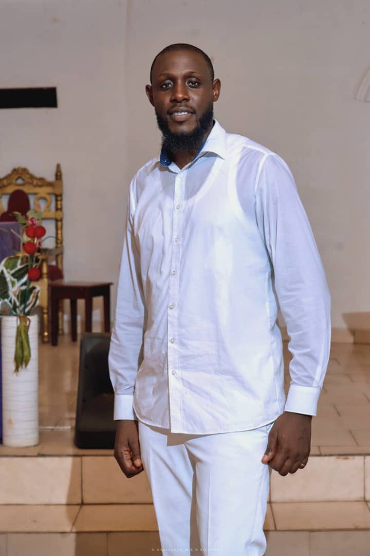 Lovett Gamua